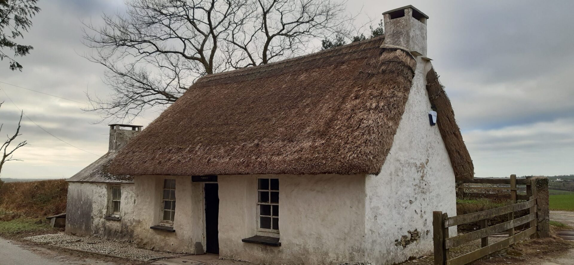 Pembrokeshire’s last surviving tŷ unnos (one-night house) Penrhos Cottage, Pembrokeshire’s last surviving tŷ unnos (one-night house).