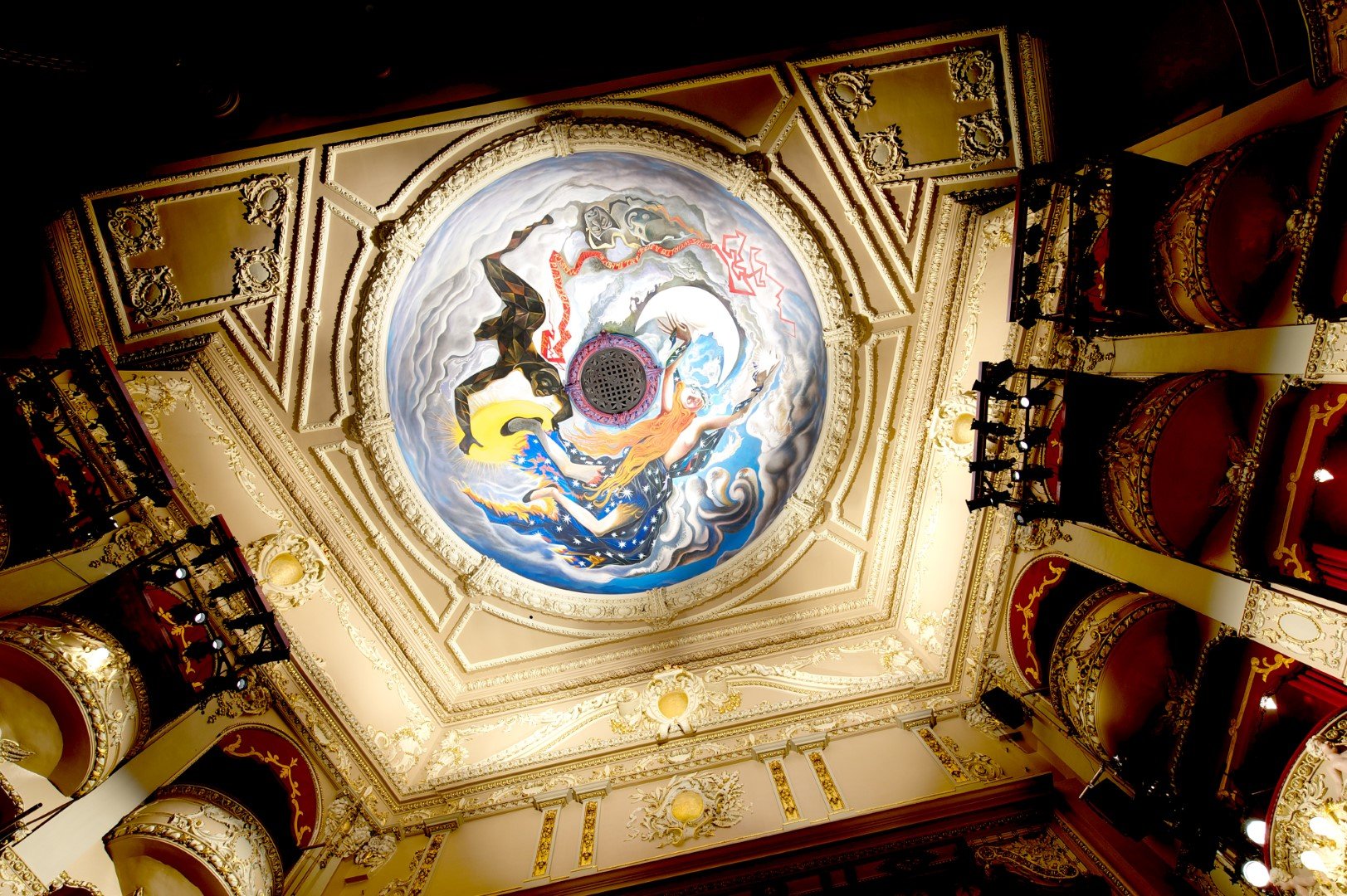 John Byrne Kings Theatre Mural unveiled in dome of ceiling